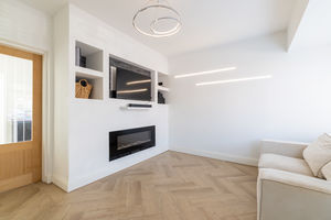 Living- click for photo gallery